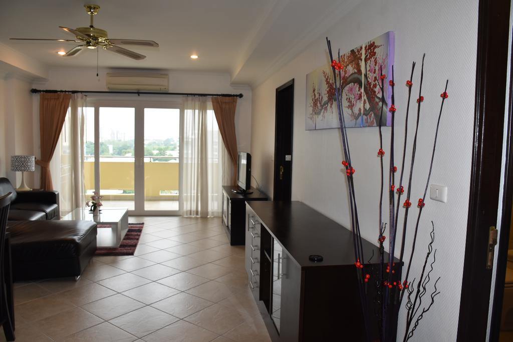 View Talay Residence 6 Wongamat Beach Pattaya Exterior photo